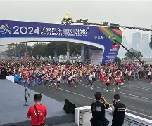 马拉松联赛上演强强对话，庐州猎隼队强势横扫粤西银狐队，多点开花奏效；韧性与执行并存的简单介绍
